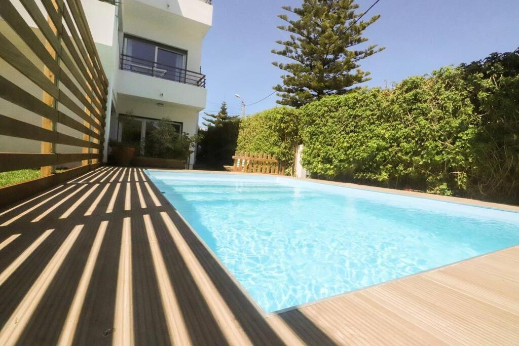 Cascais Getaway With A Shared Pool Lägenhet Exteriör bild
